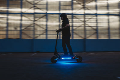 What makes Kaabo Mantis 8 the best Compact Performance Scooter?