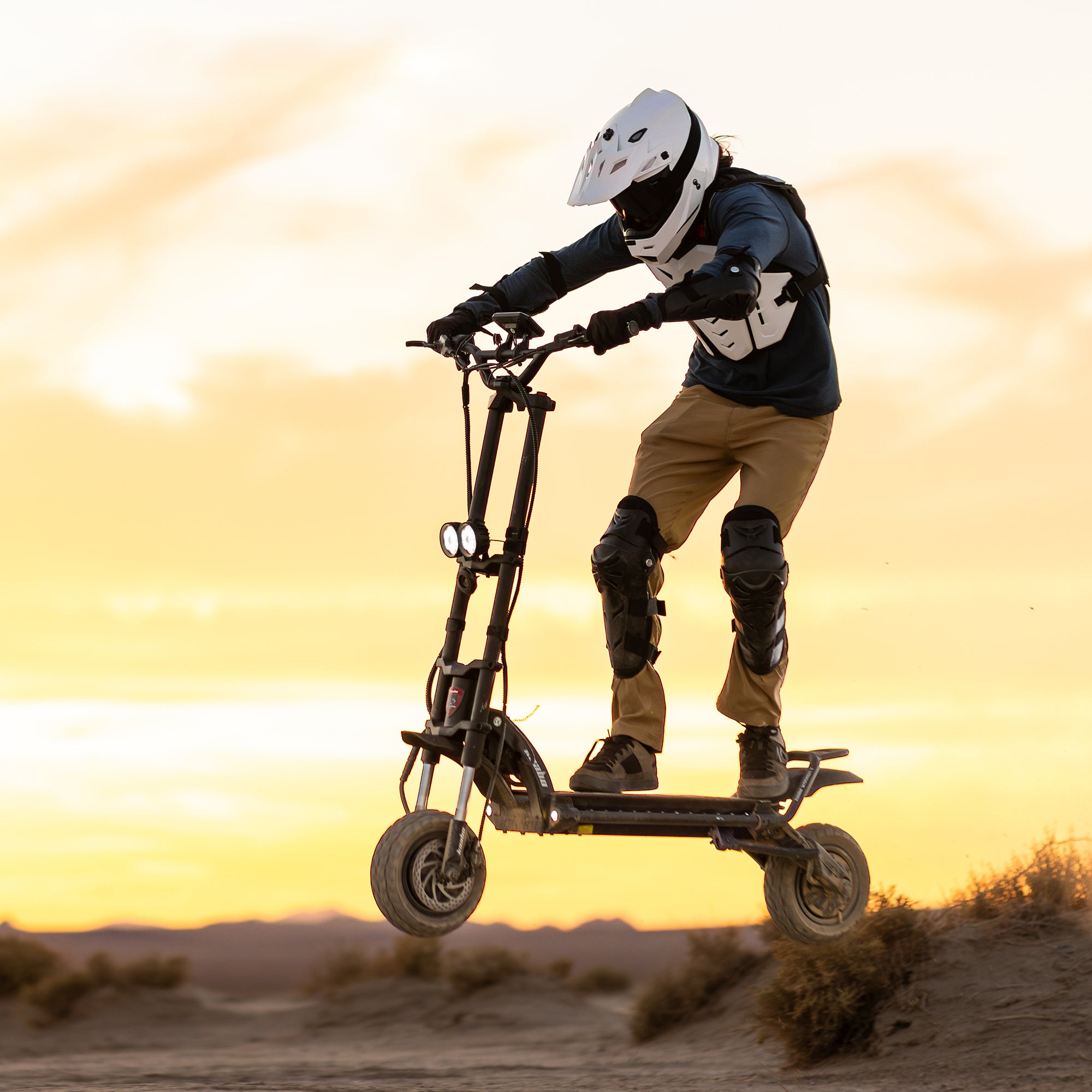 Kaabo Warrior 11 Max – 50 Mph Dual 1500W All-Terrain Scooter