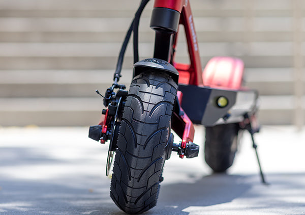 The 10-inch pneumatic tires on the Kaabo Mantis 10 Lite scooter provide superior shock absorption for a smooth ride.