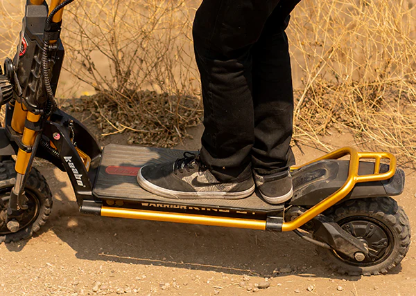 Kaabo King GT Pro spacious deck