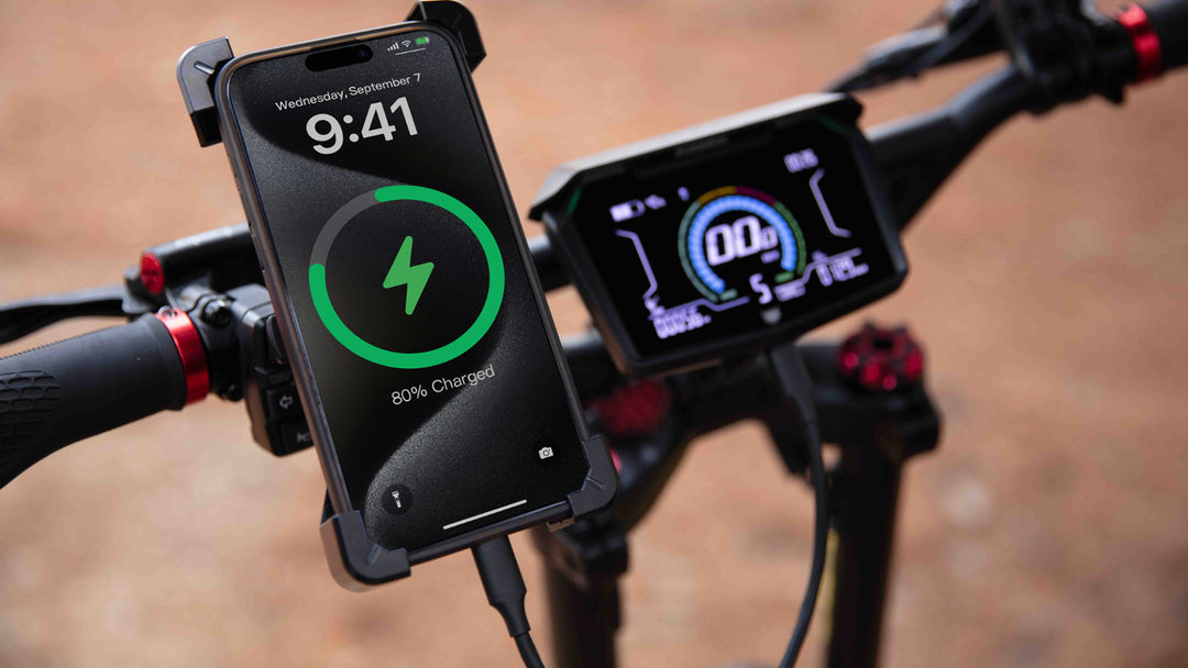 Kaabo Warrior X Max phone charging port